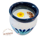 Vela Cantarito Auténtica | Vela Navideña Mexicana | Cera de Soja Natural con Flores Secas | Taza de Barro con Especias | Vela Grande Color Espiga